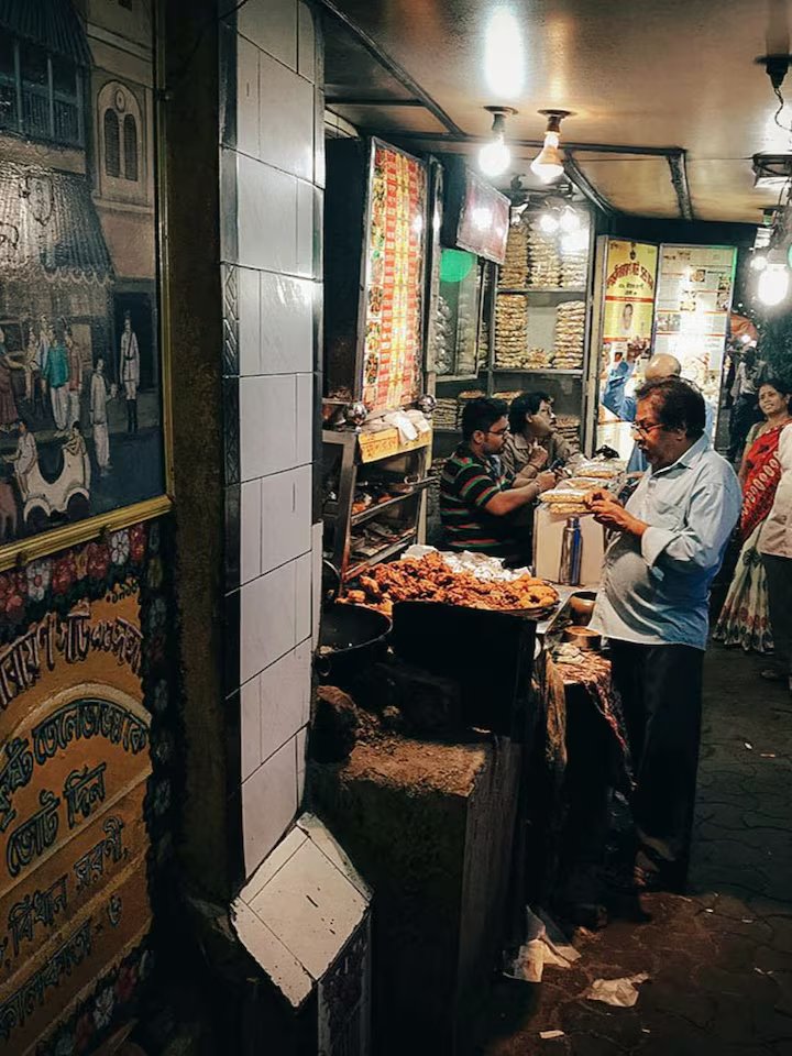 Bengali Nights Kolkata Street Food Tour with 13 Tastings