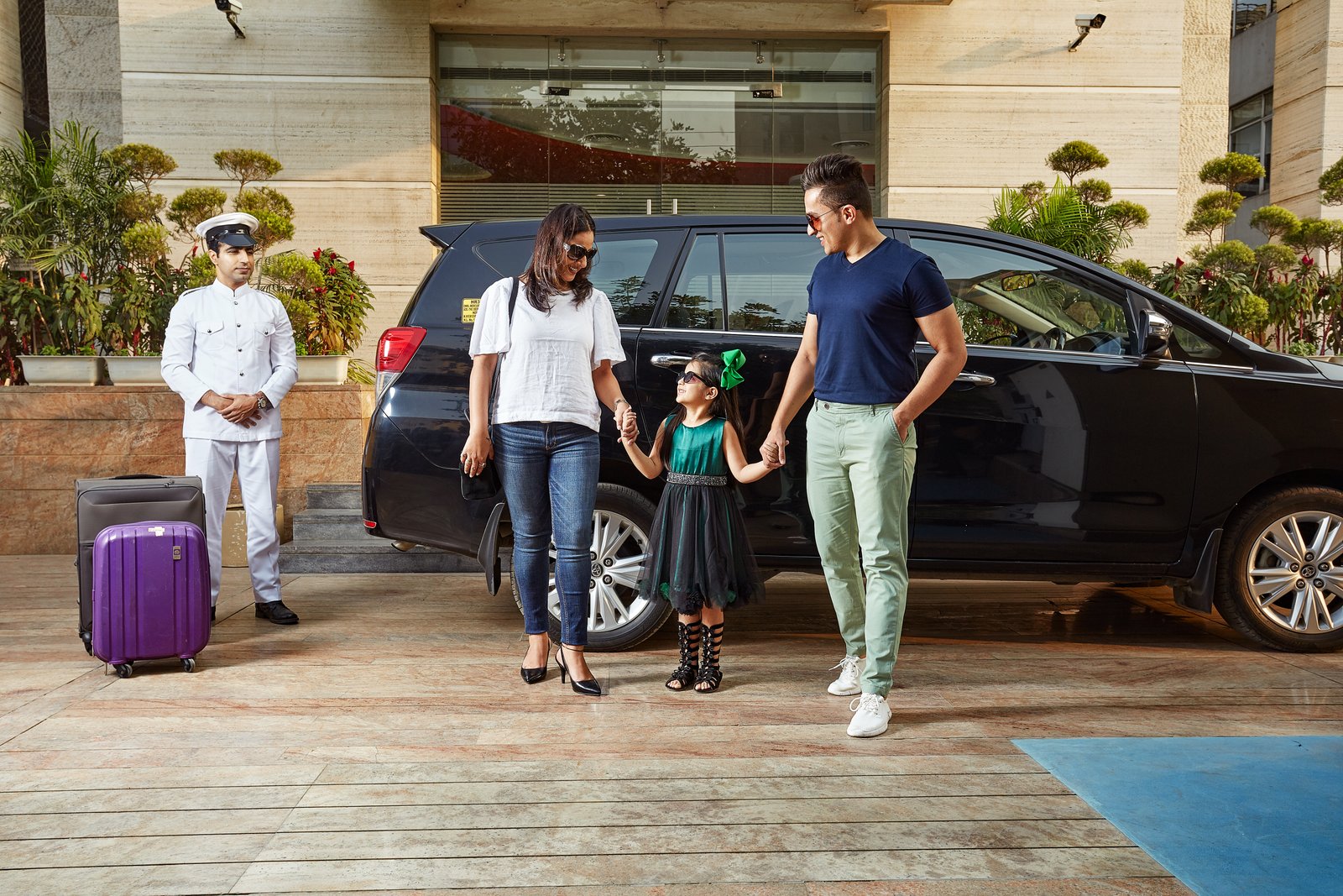 Luxury Kolkata Airport Transfer Comfortable Ride