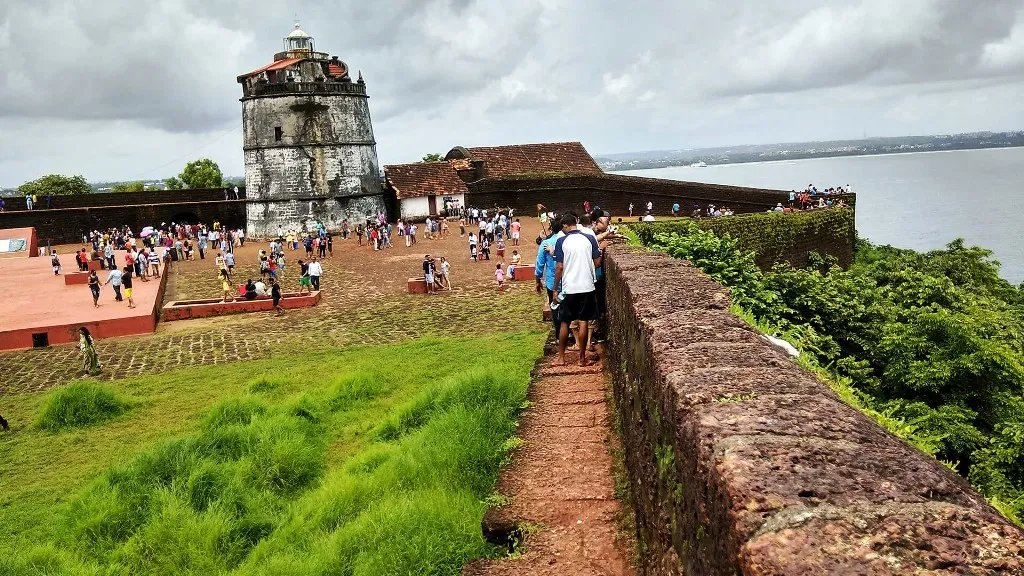 North Goa Full or Half Day Sightseeing Tour with Pickup