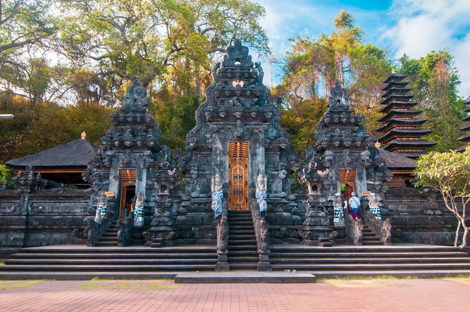 Goa Forest Shrine and Sacred Temple Tour
