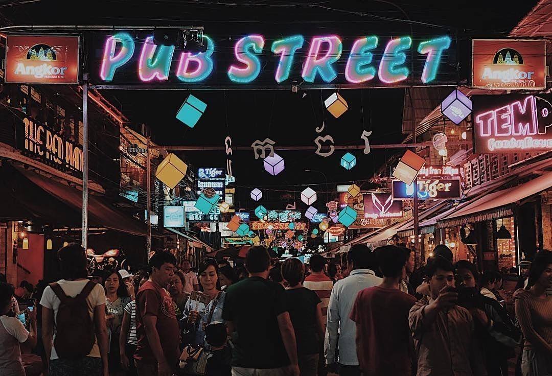 Local Night Market & Pub Street walking tour