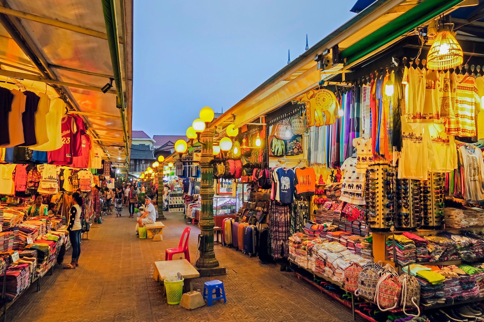 Private Siem Reap Morning Market & Food Tour by Tuk Tuk