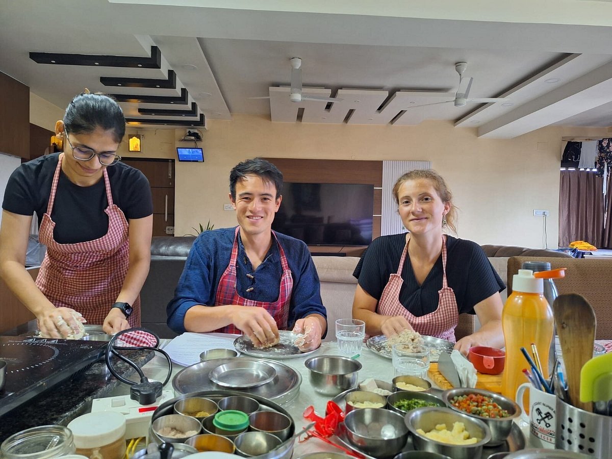 Bangalore Traditional Cooking Class and Dinner Experience