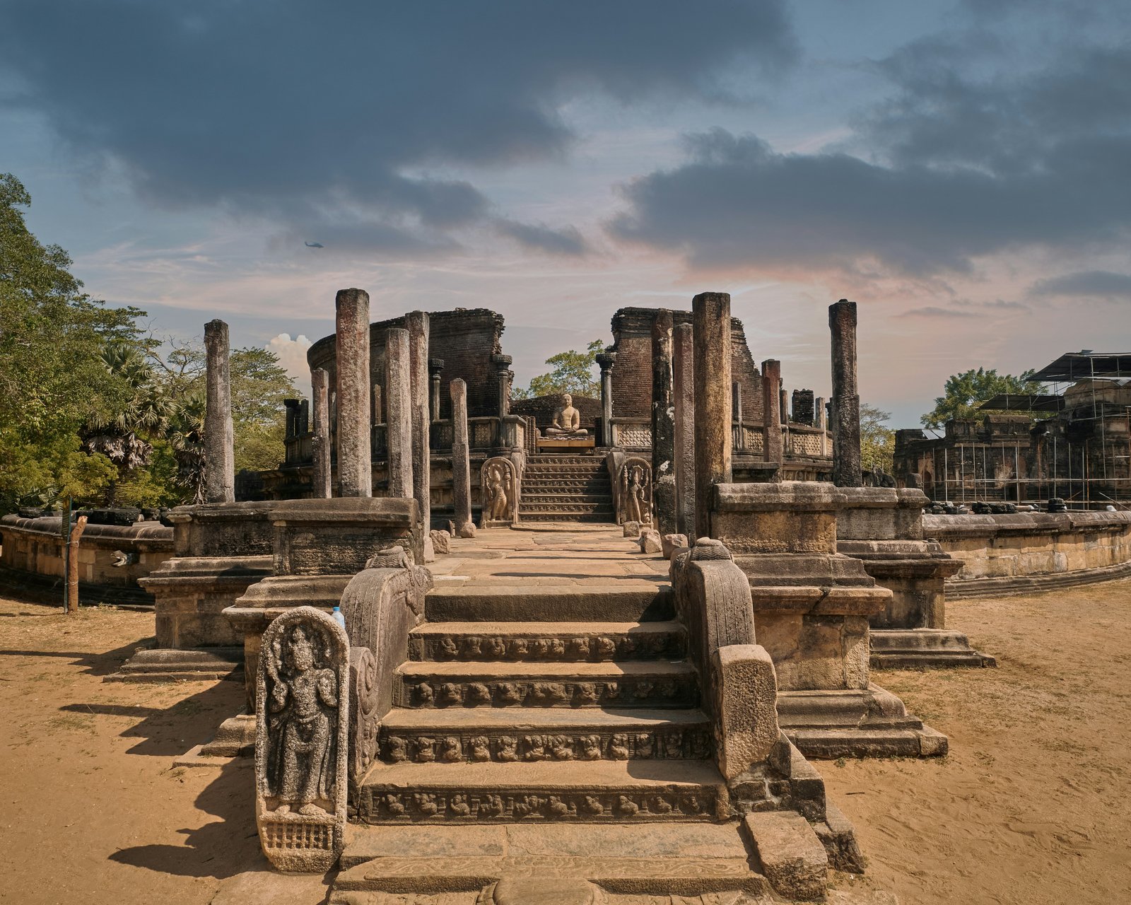 Polonnaruwa Heritage & Nuwara Eliya Transfer