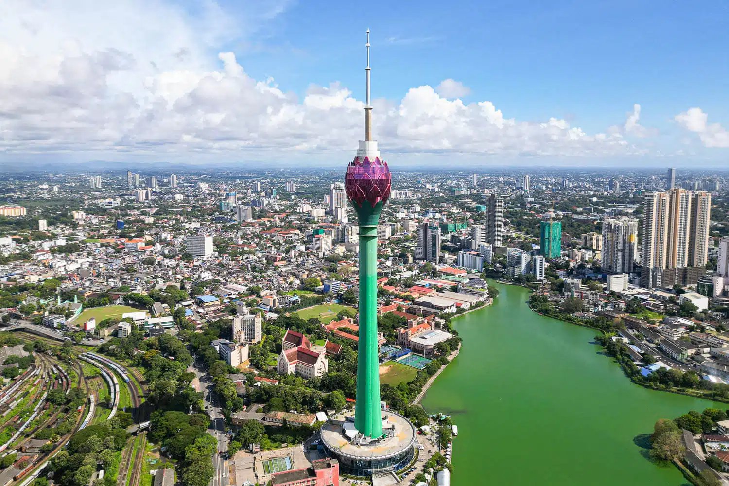 Private Colombo Day Tour with Shopping Highlights